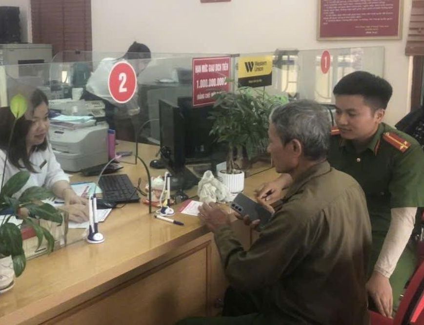 Công an xã Vĩnh Lại kịp thời ngăn chặn vụ lừa đảo 260 triệu đồng qua điện thoại
